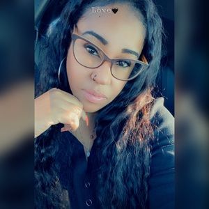 Meet your Posher, Alesha